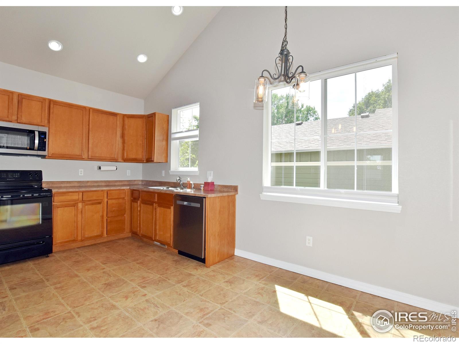 MLS Image #10 for 2127  nancy gray avenue,fort collins, Colorado