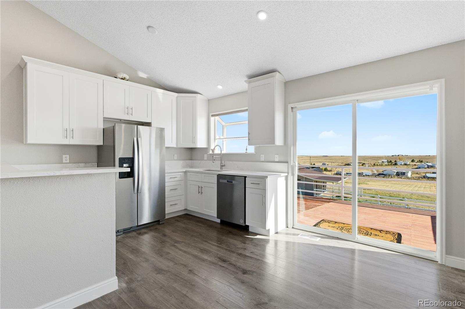 MLS Image #5 for 8692  lariat loop,elizabeth, Colorado