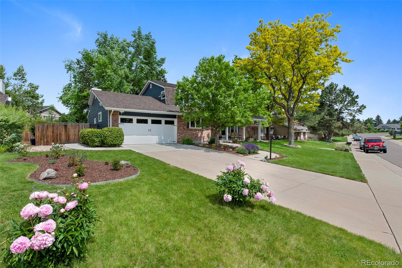 MLS Image #2 for 7738 s cherry court,centennial, Colorado