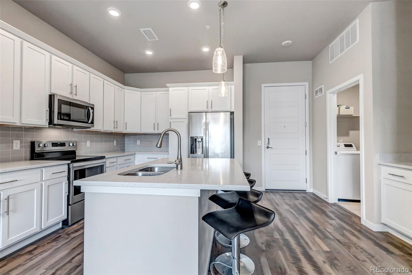 MLS Image #2 for 400 e fremont place 404,centennial, Colorado