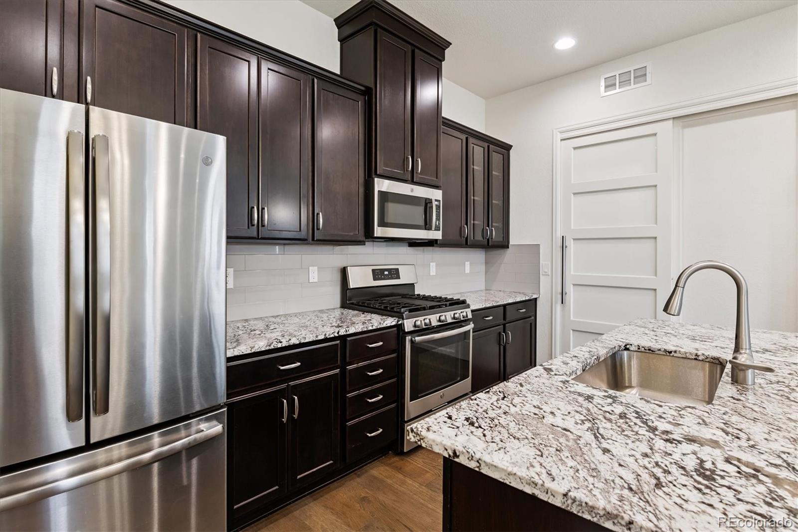 MLS Image #4 for 8252 s jackson gap court,aurora, Colorado