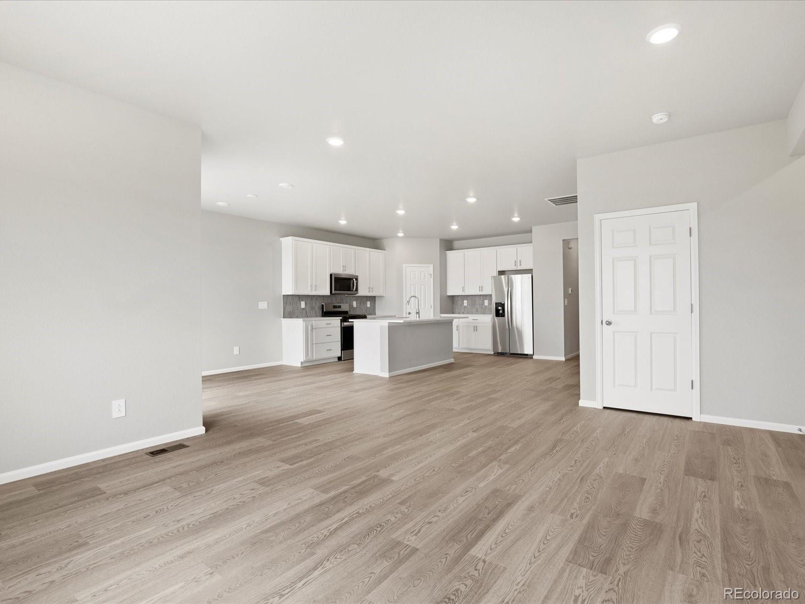 MLS Image #8 for 17414 e 90th place,commerce city, Colorado