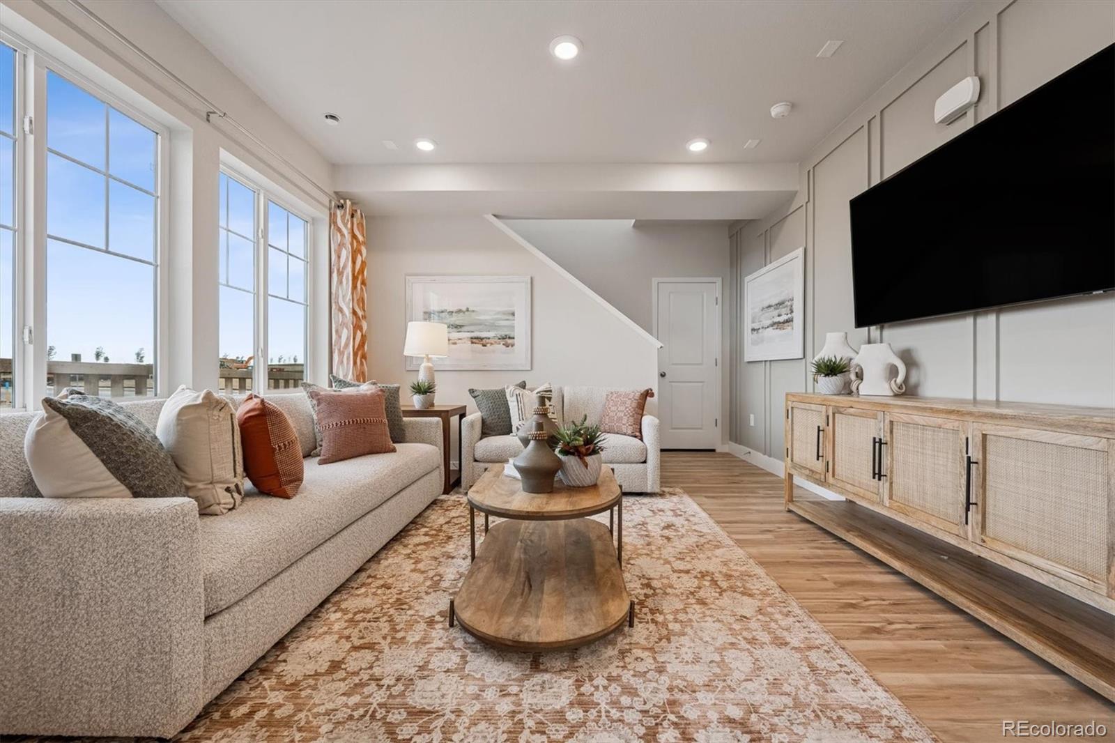 MLS Image #15 for 22569 e 47th drive,aurora, Colorado