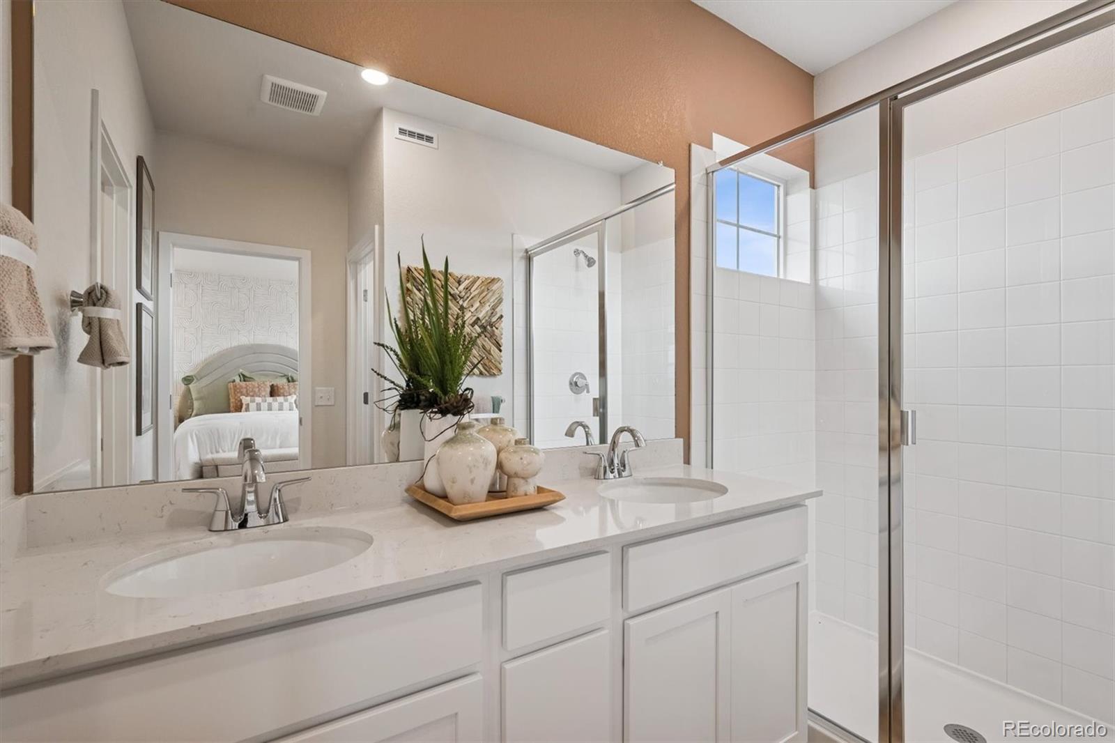 MLS Image #24 for 22569 e 47th drive,aurora, Colorado