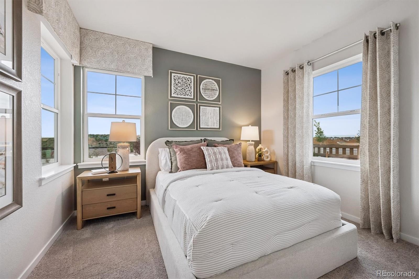 MLS Image #4 for 22569 e 47th drive,aurora, Colorado