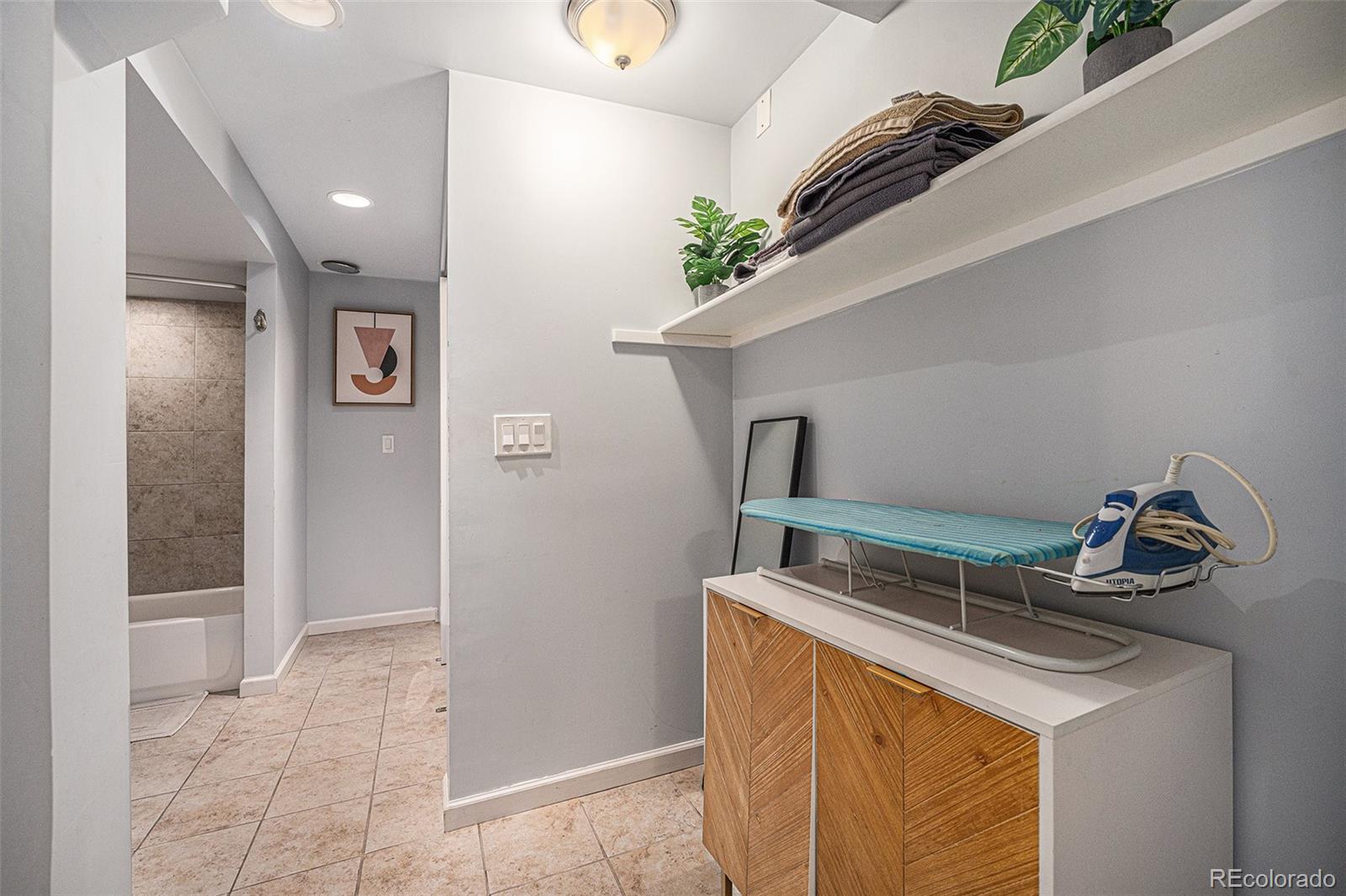 MLS Image #17 for 2141  quebec street,denver, Colorado