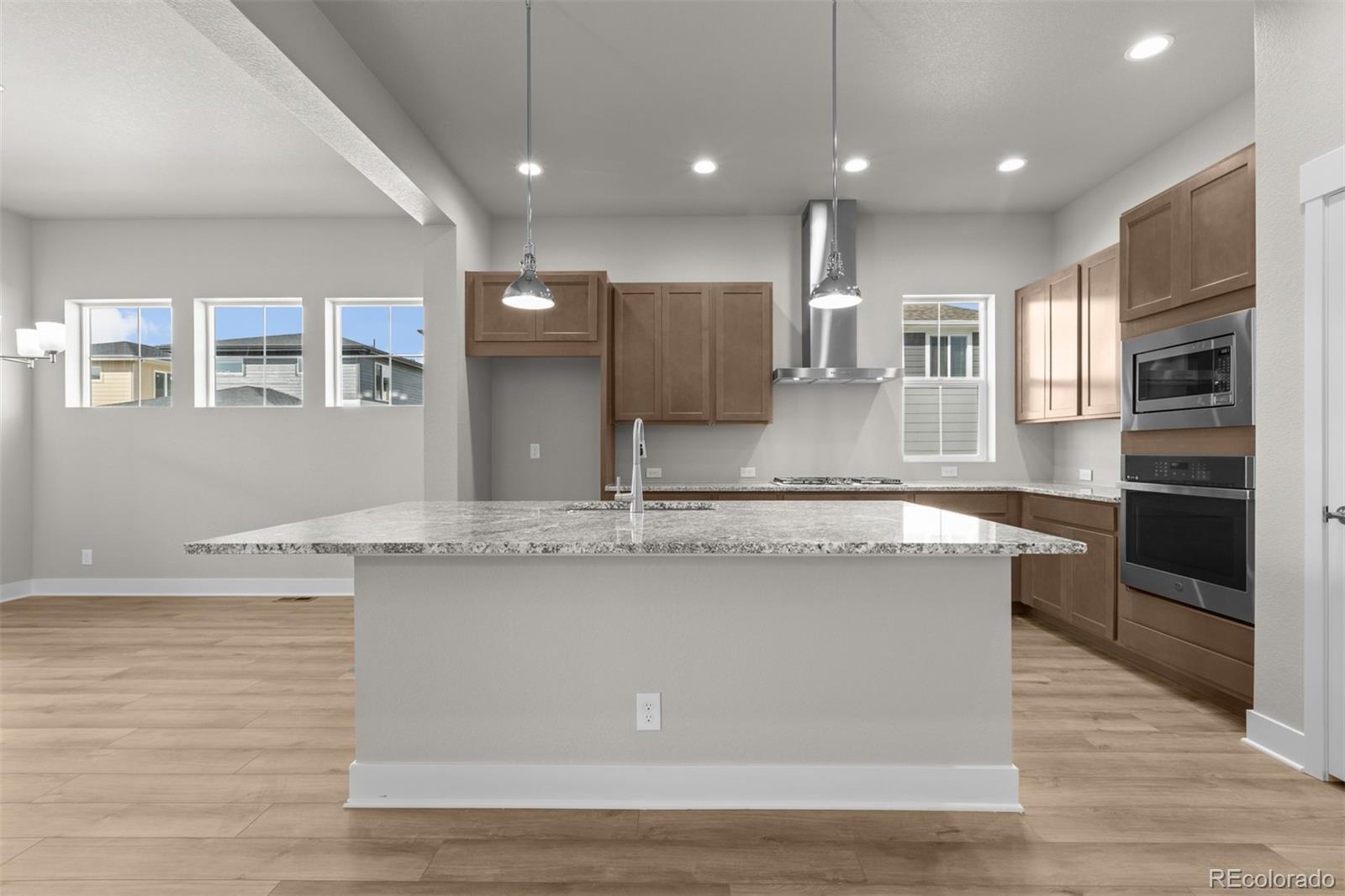 MLS Image #11 for 21202 e 63rd drive,aurora, Colorado