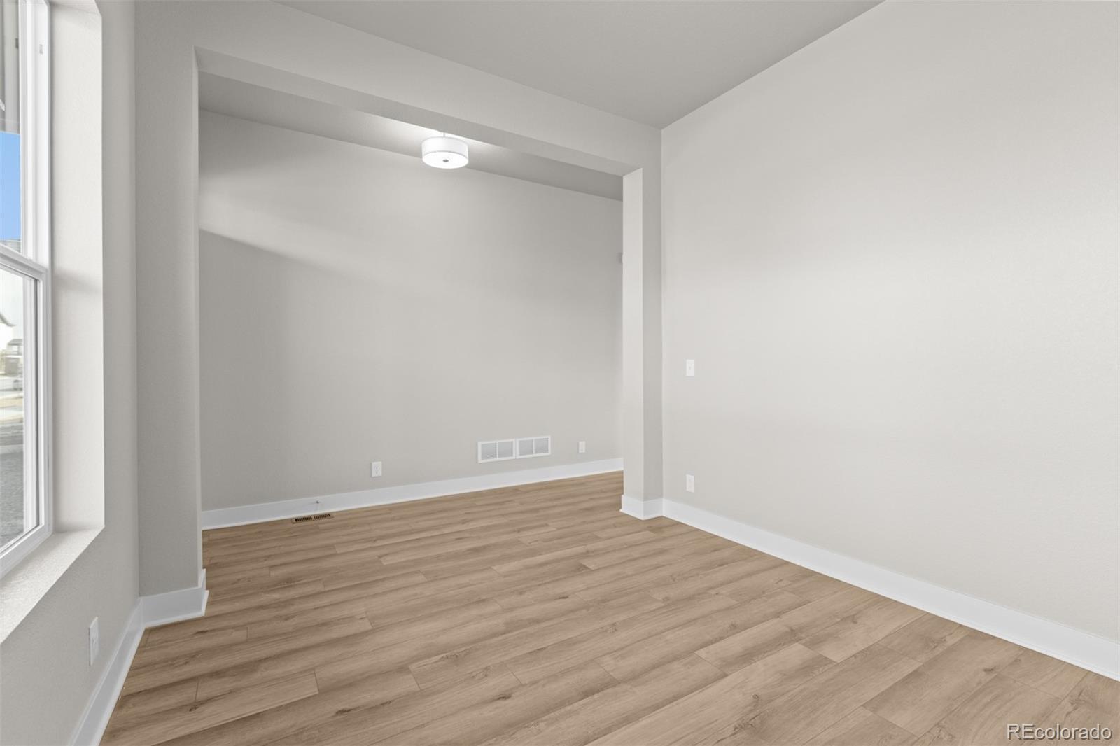 MLS Image #7 for 21202 e 63rd drive,aurora, Colorado