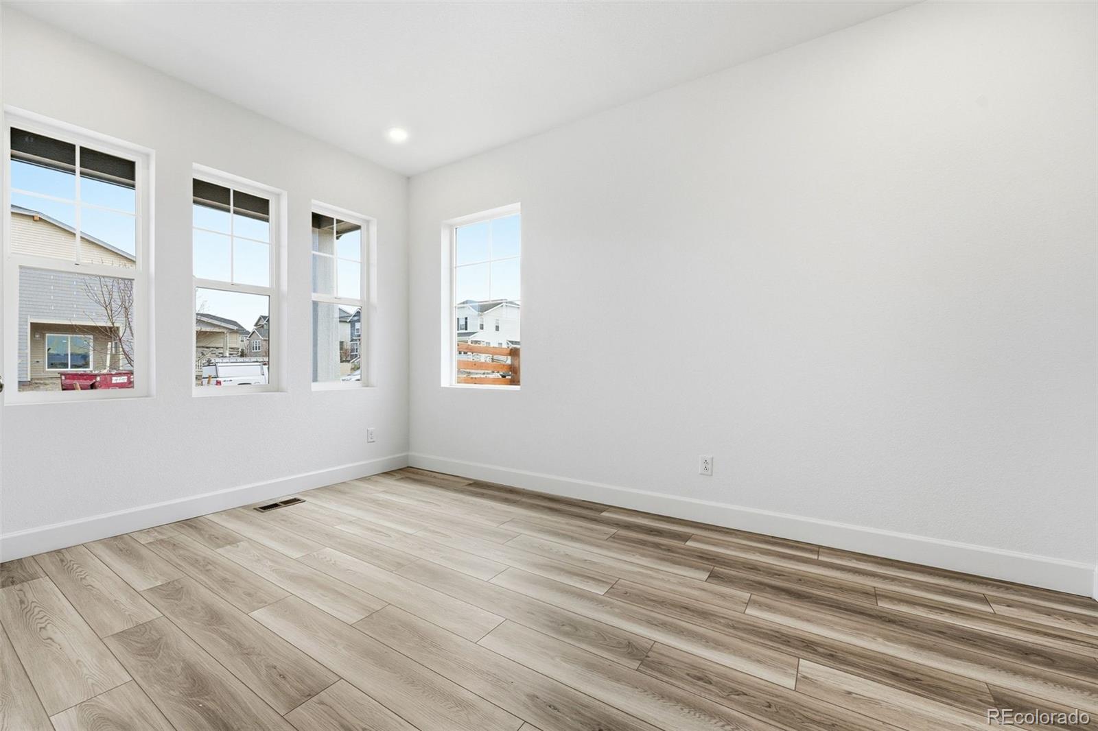 MLS Image #4 for 3323 n catawba way,aurora, Colorado