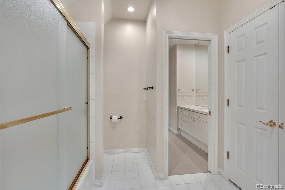 MLS Image #38 for 2417 e cedar avenue,denver, Colorado