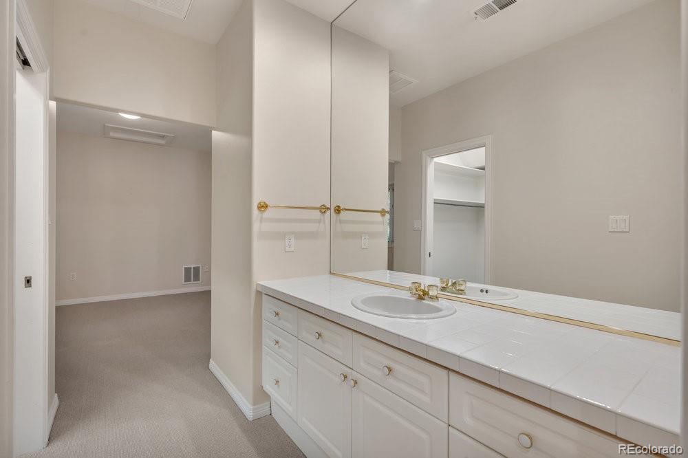 MLS Image #39 for 2417 e cedar avenue,denver, Colorado