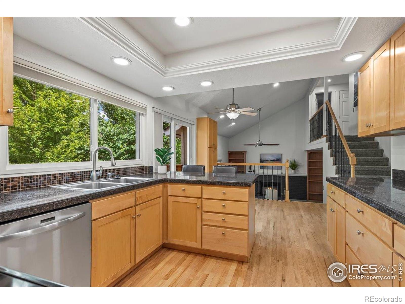 MLS Image #17 for 9903 w 86th avenue,arvada, Colorado