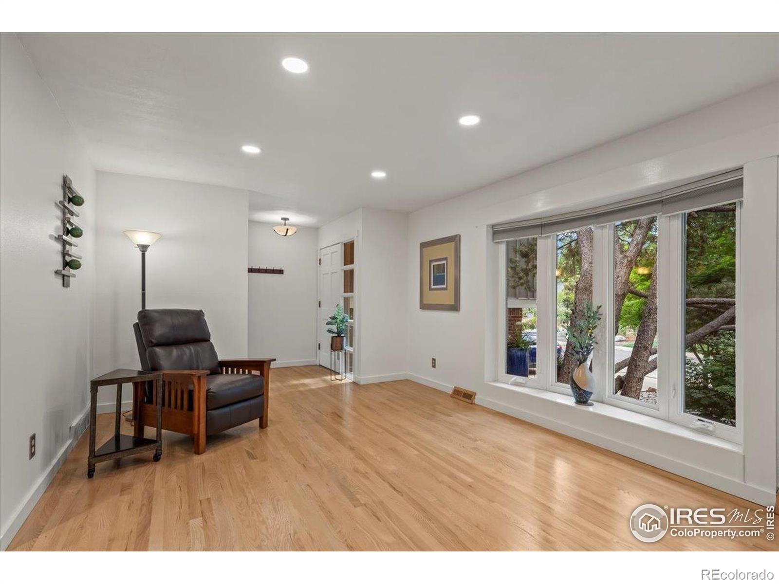 MLS Image #6 for 9903 w 86th avenue,arvada, Colorado