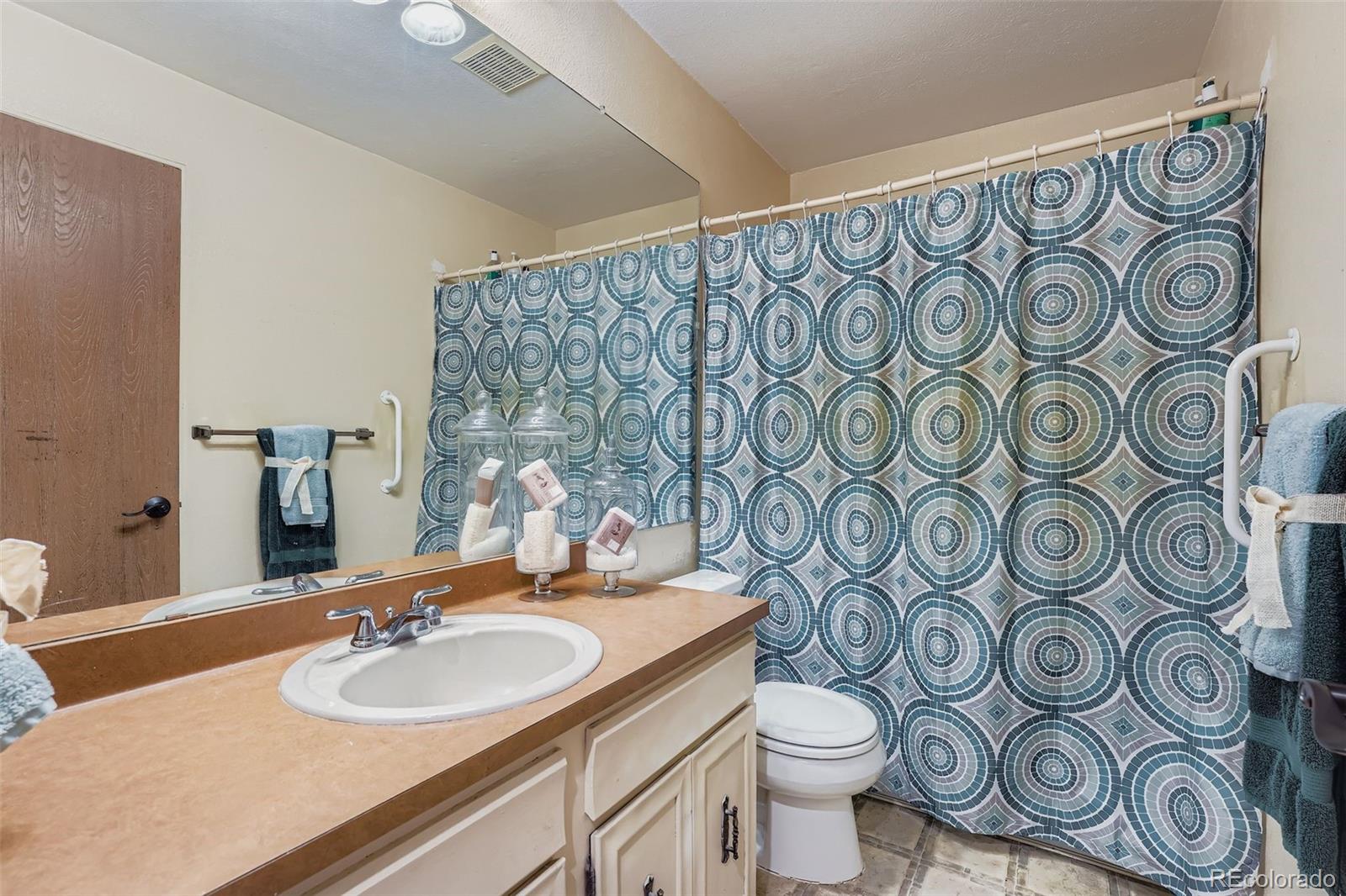 MLS Image #20 for 2002 s richfield street,aurora, Colorado