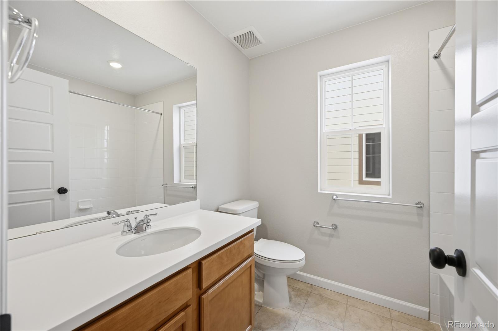 MLS Image #8 for 3380 n denali street,aurora, Colorado
