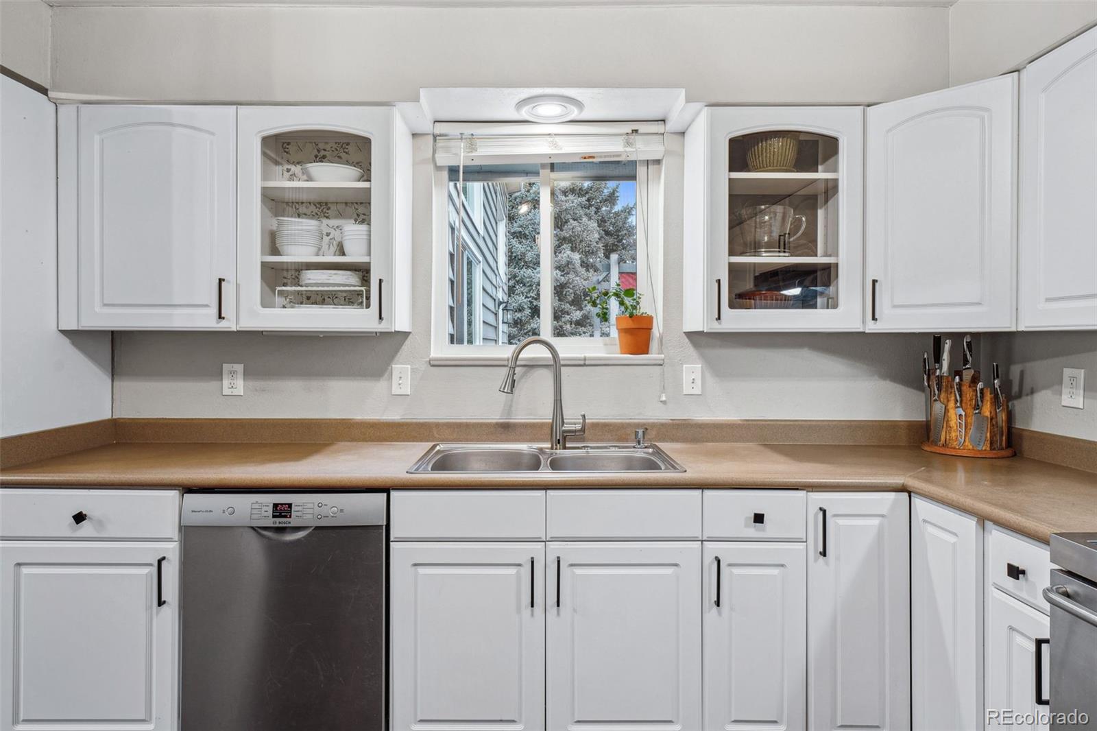 MLS Image #7 for 7636 s eaton way,littleton, Colorado