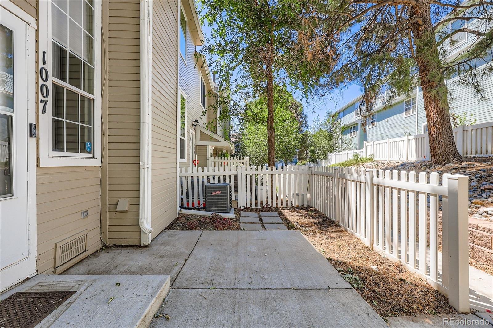 MLS Image #3 for 8199  welby road 1007,denver, Colorado