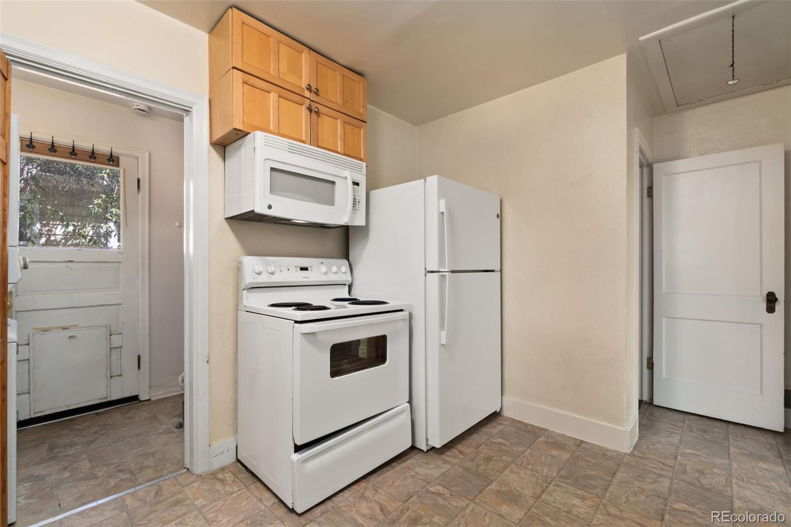 MLS Image #13 for 2475 s gilpin street,denver, Colorado