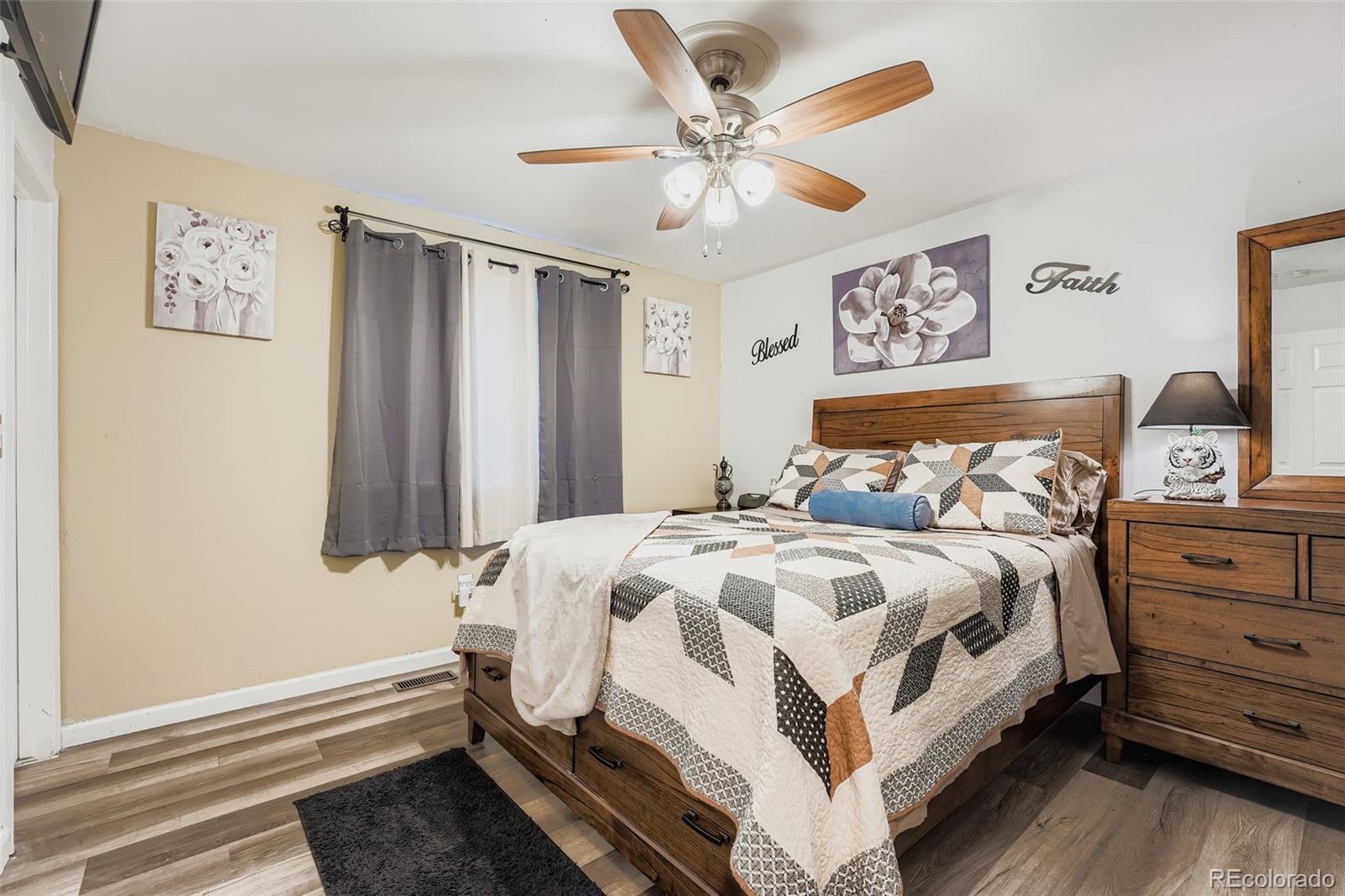 MLS Image #13 for 3257 s olathe way,aurora, Colorado