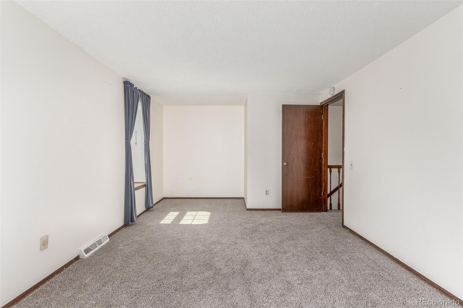 MLS Image #21 for 8752 e amherst drive e,denver, Colorado
