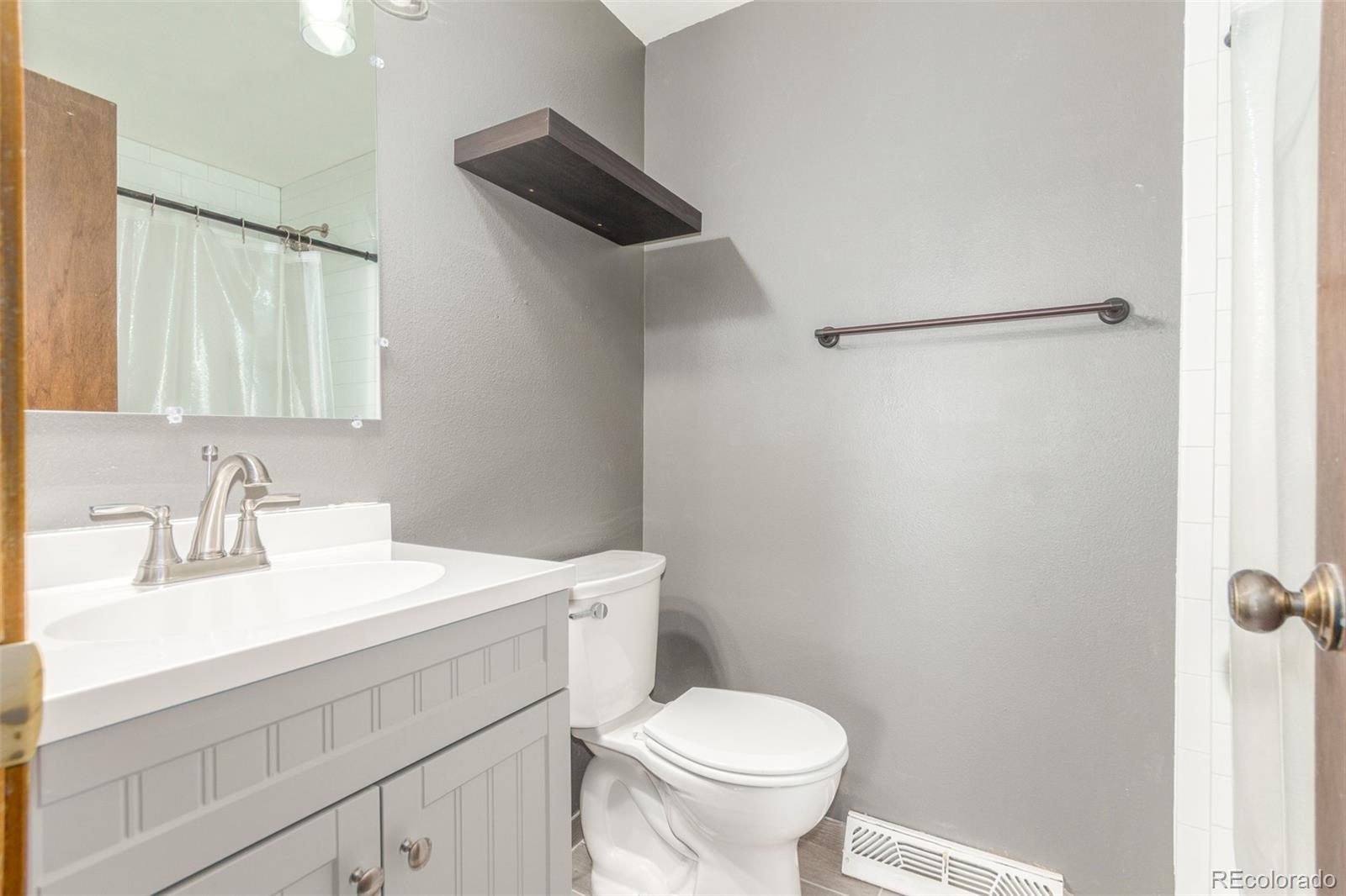 MLS Image #22 for 8752 e amherst drive e,denver, Colorado