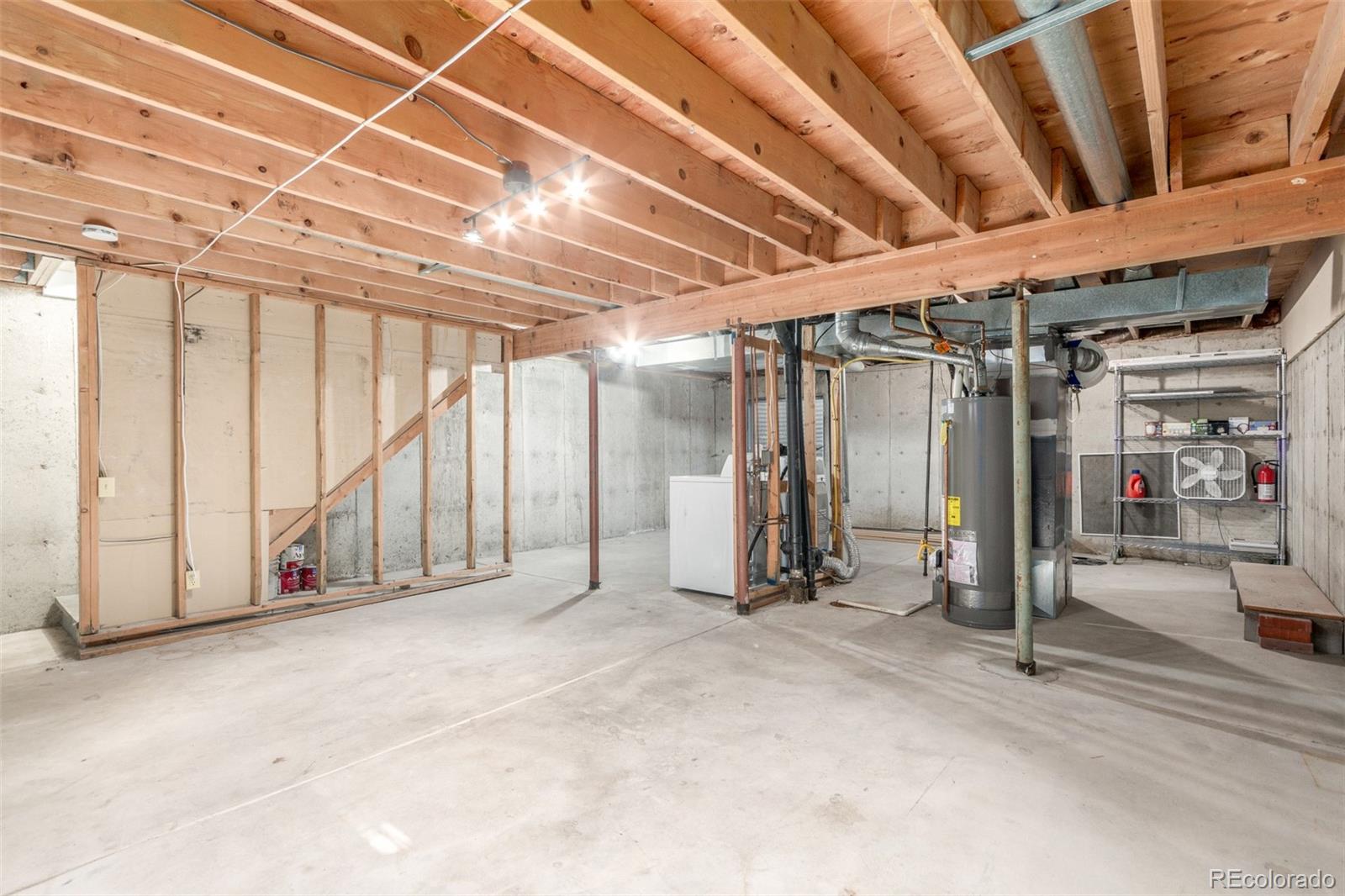 MLS Image #23 for 8752 e amherst drive e,denver, Colorado