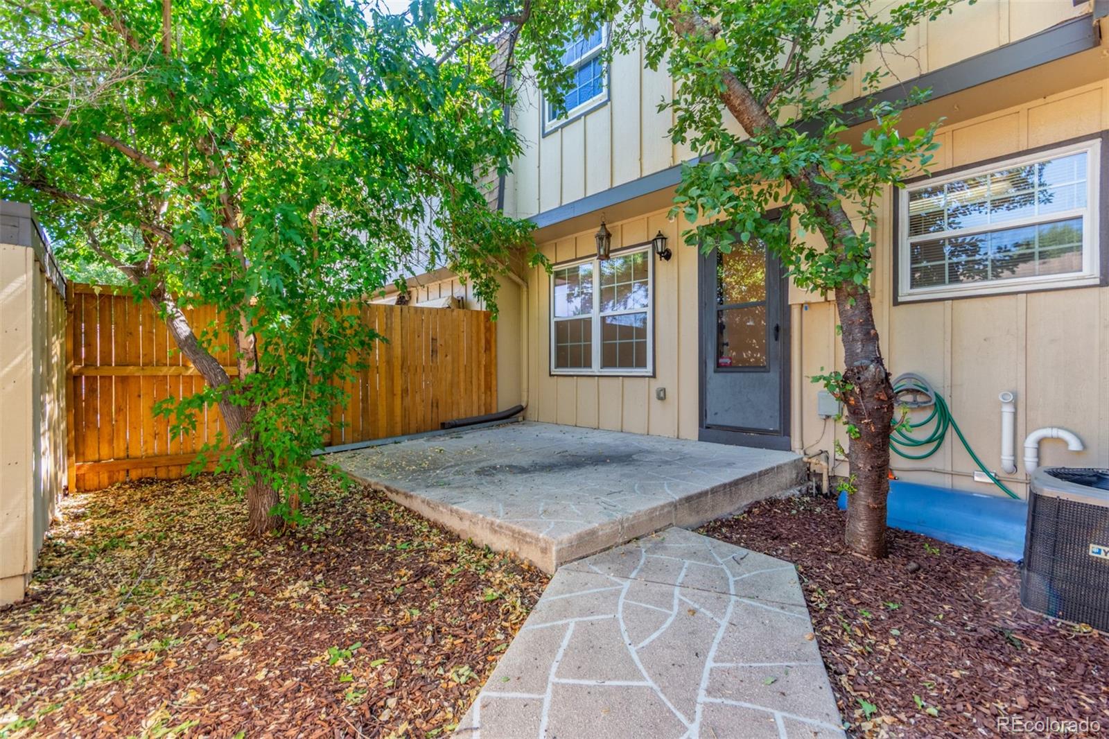 MLS Image #26 for 8752 e amherst drive e,denver, Colorado