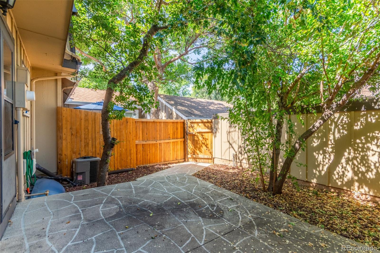 MLS Image #28 for 8752 e amherst drive e,denver, Colorado