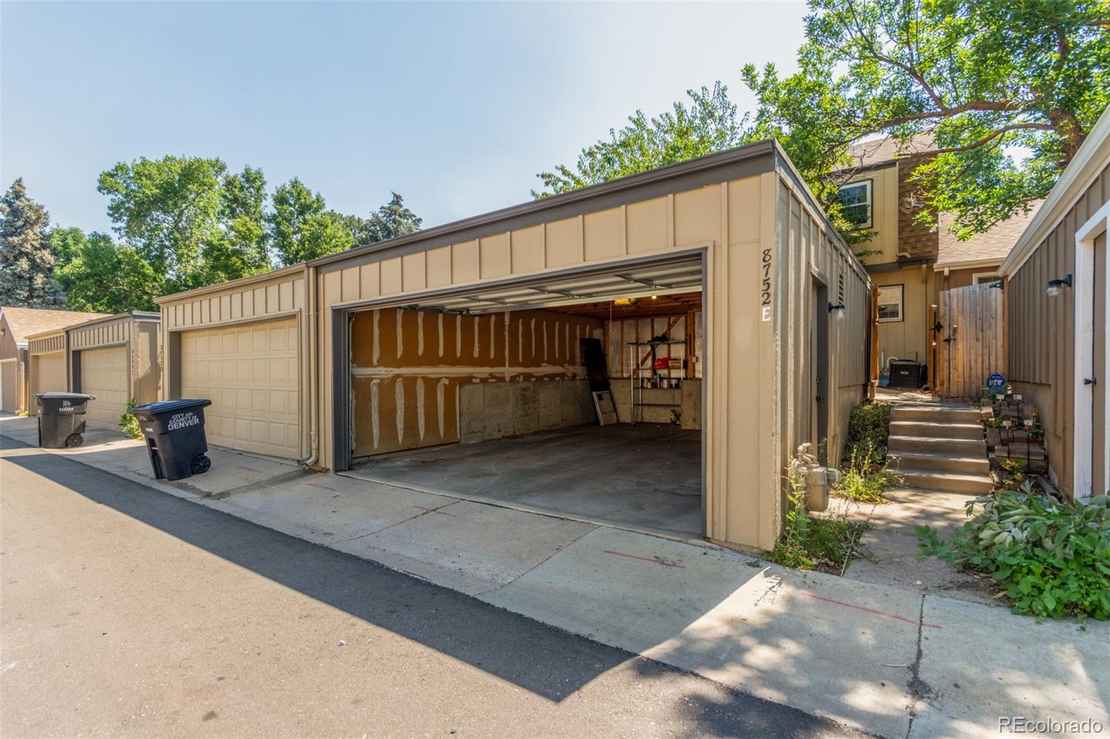 MLS Image #29 for 8752 e amherst drive e,denver, Colorado