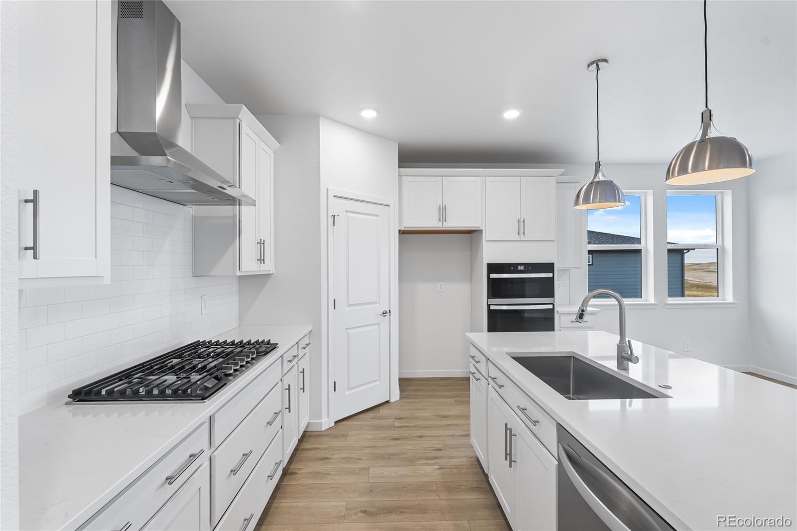 MLS Image #6 for 39688  yorktown terrace,elizabeth, Colorado