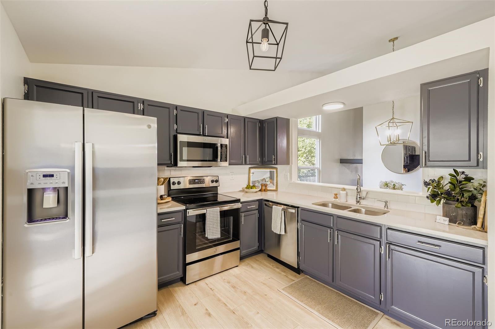 MLS Image #8 for 5995 s taft way,littleton, Colorado