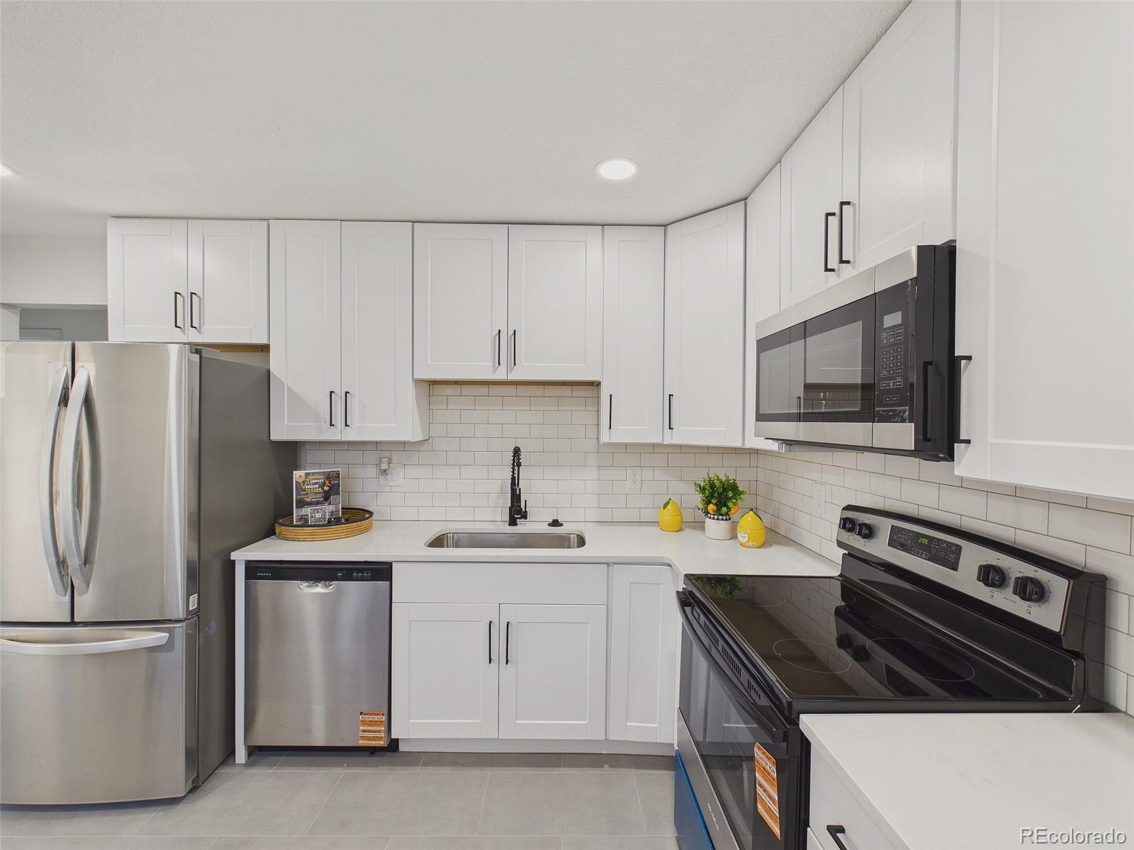 MLS Image #12 for 5519  chandler court,denver, Colorado