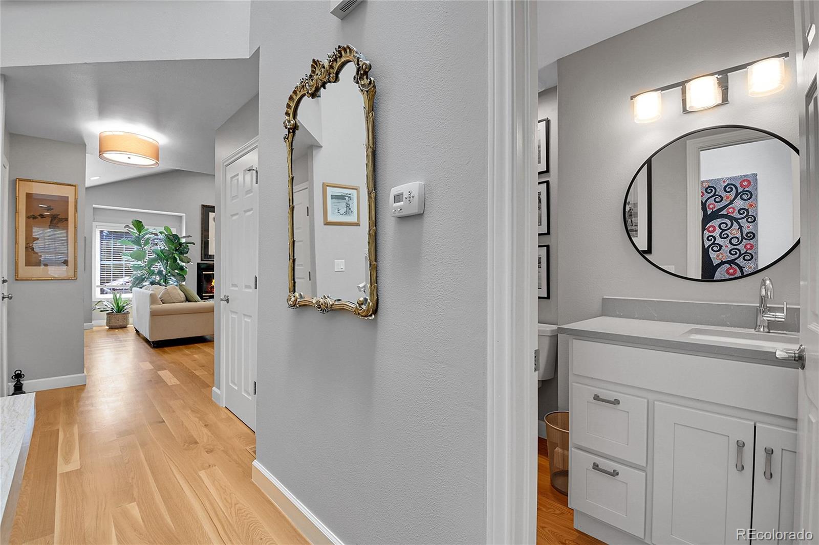 MLS Image #15 for 1600 s quebec way,denver, Colorado