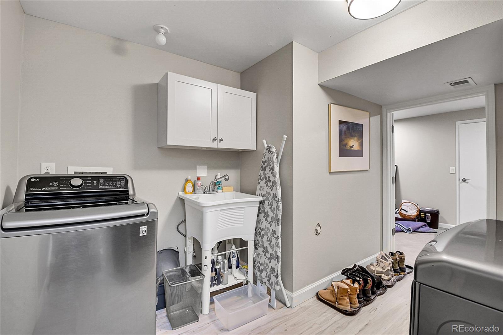 MLS Image #28 for 1600 s quebec way,denver, Colorado