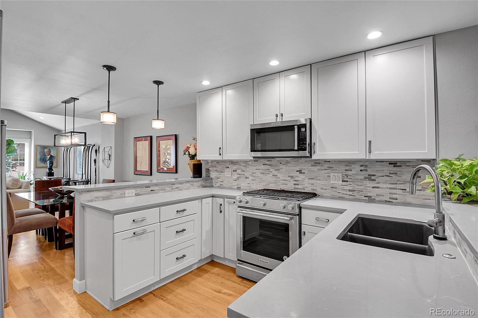 MLS Image #5 for 1600 s quebec way,denver, Colorado