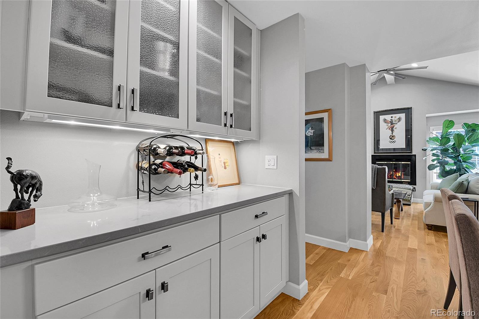 MLS Image #8 for 1600 s quebec way,denver, Colorado