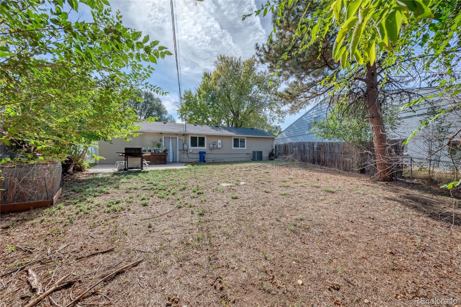 MLS Image #15 for 3175 w bear creek drive,englewood, Colorado
