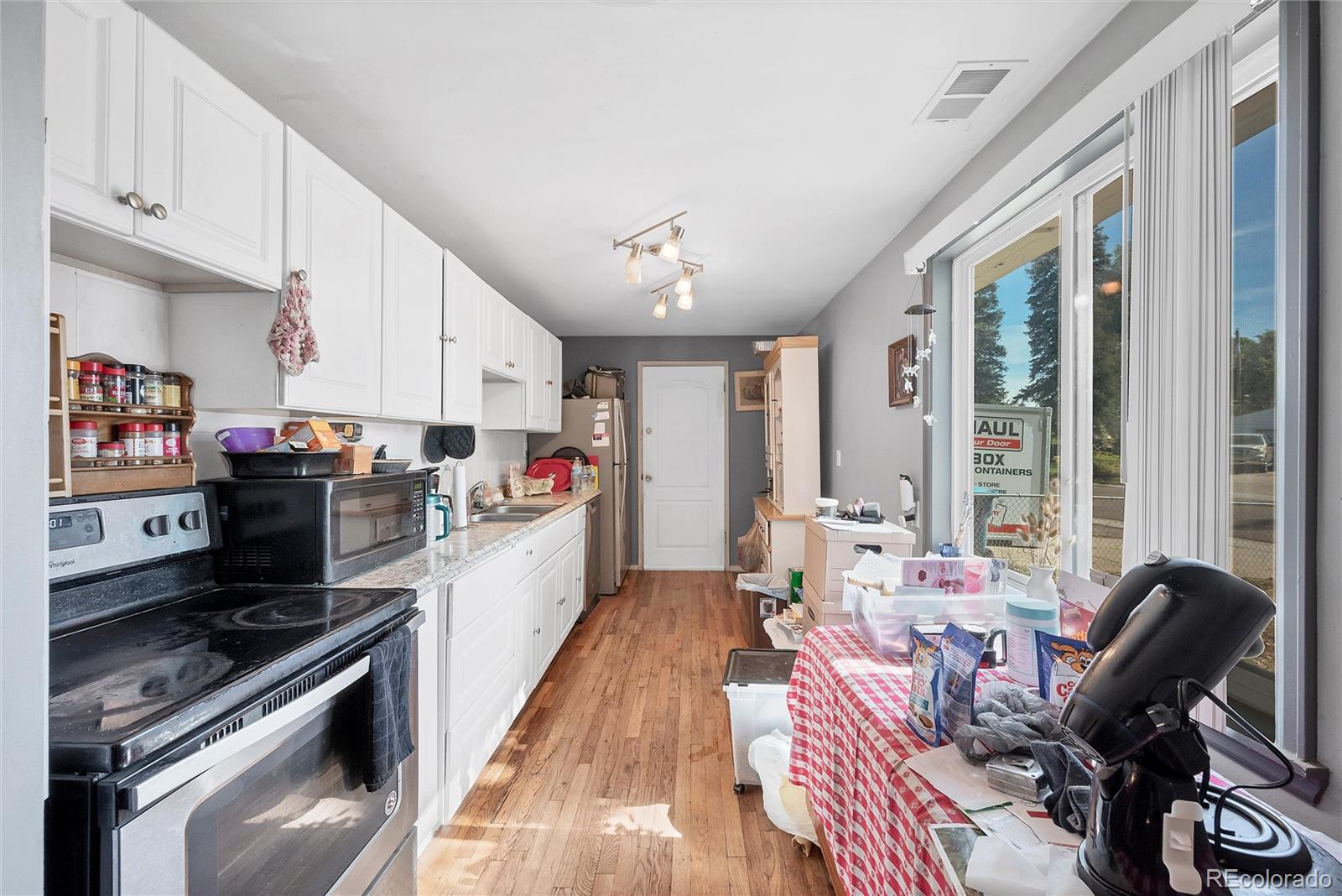 MLS Image #6 for 3175 w bear creek drive,englewood, Colorado
