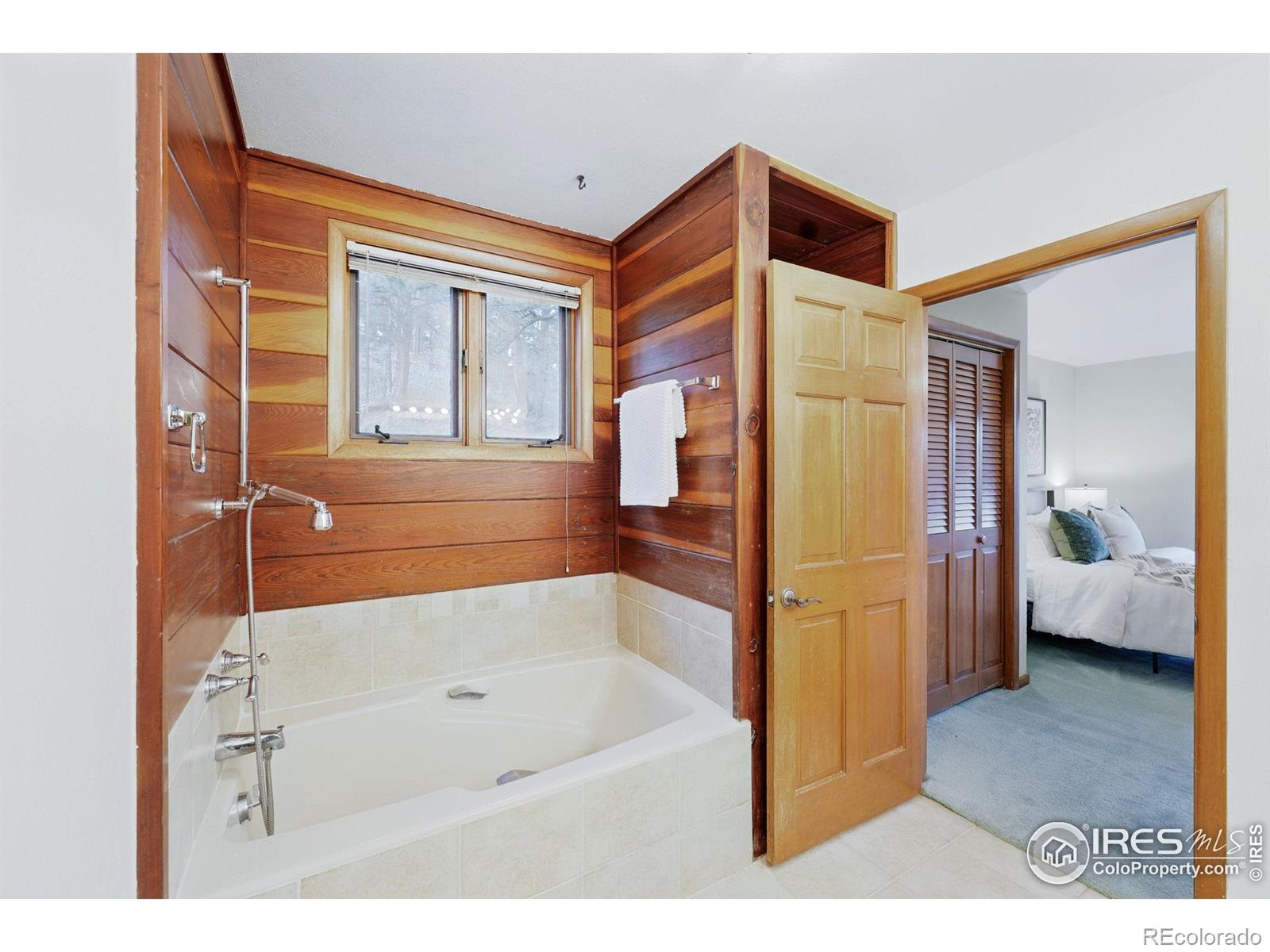 MLS Image #21 for 1101  peakview circle,boulder, Colorado