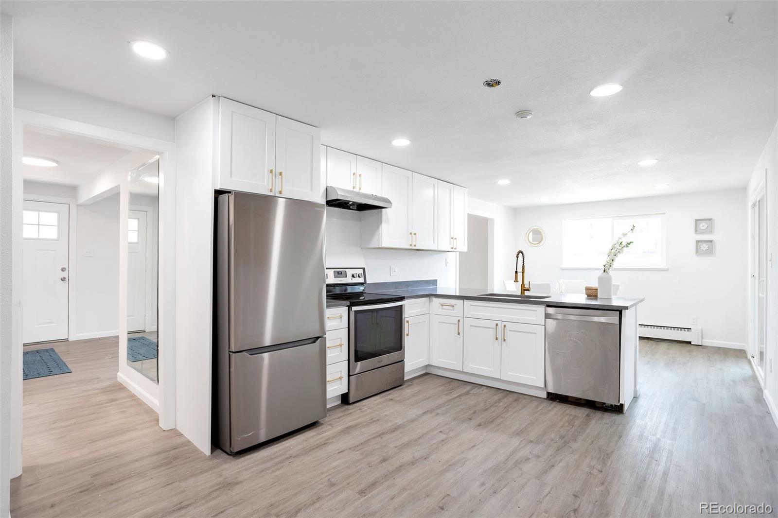 MLS Image #7 for 305  empire street,aurora, Colorado