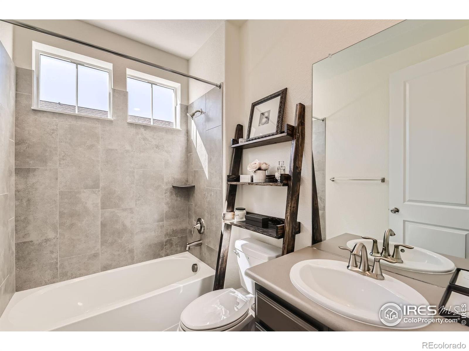 MLS Image #13 for 970  compass drive,erie, Colorado