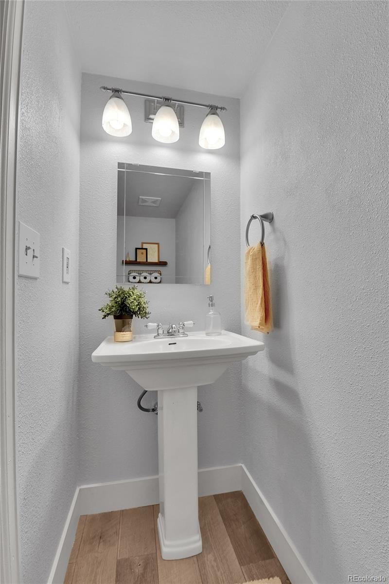 MLS Image #12 for 1818 s quebec way,denver, Colorado