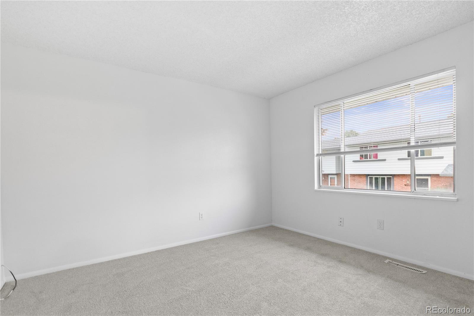 MLS Image #16 for 12474 e kansas place,aurora, Colorado