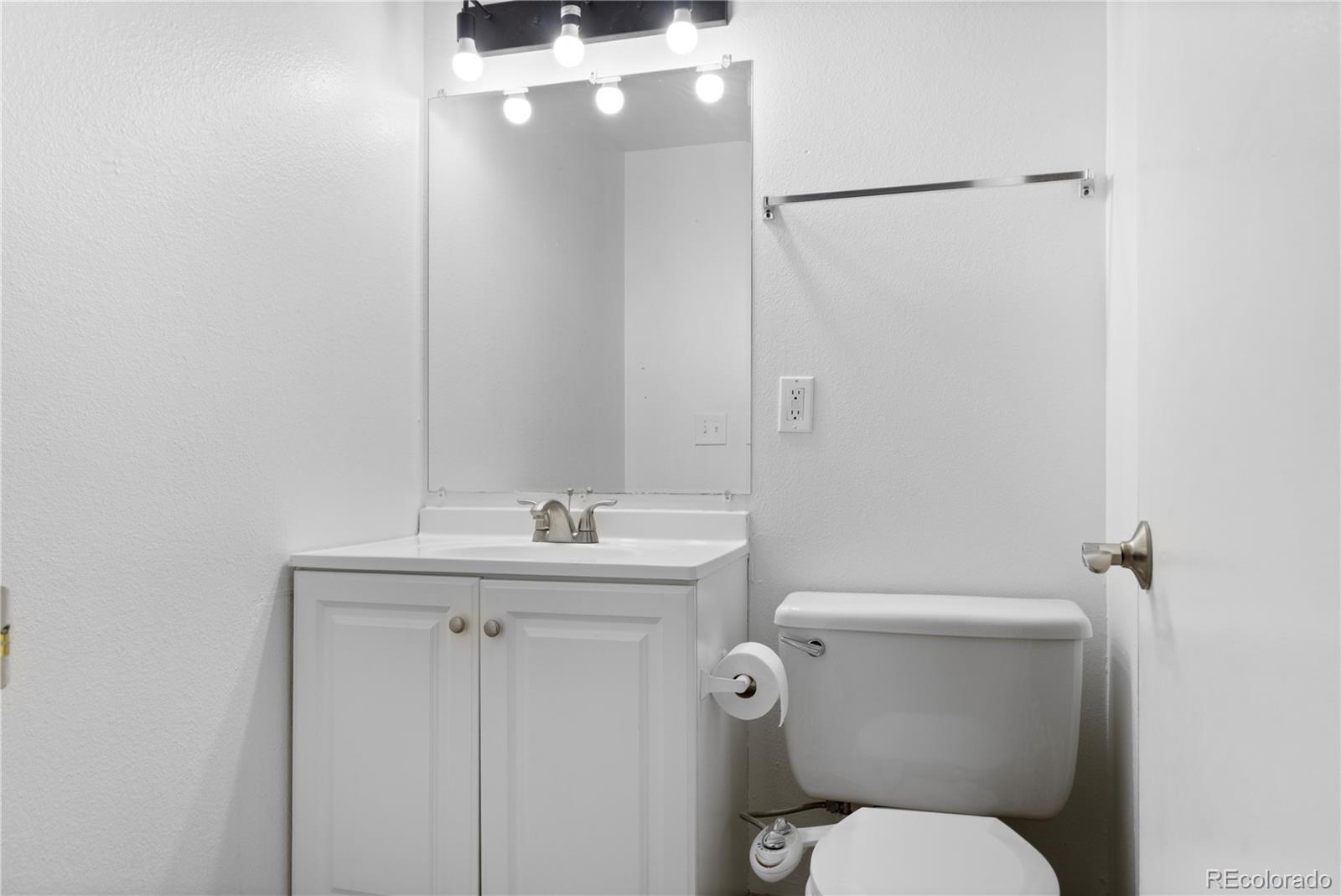 MLS Image #23 for 12474 e kansas place,aurora, Colorado