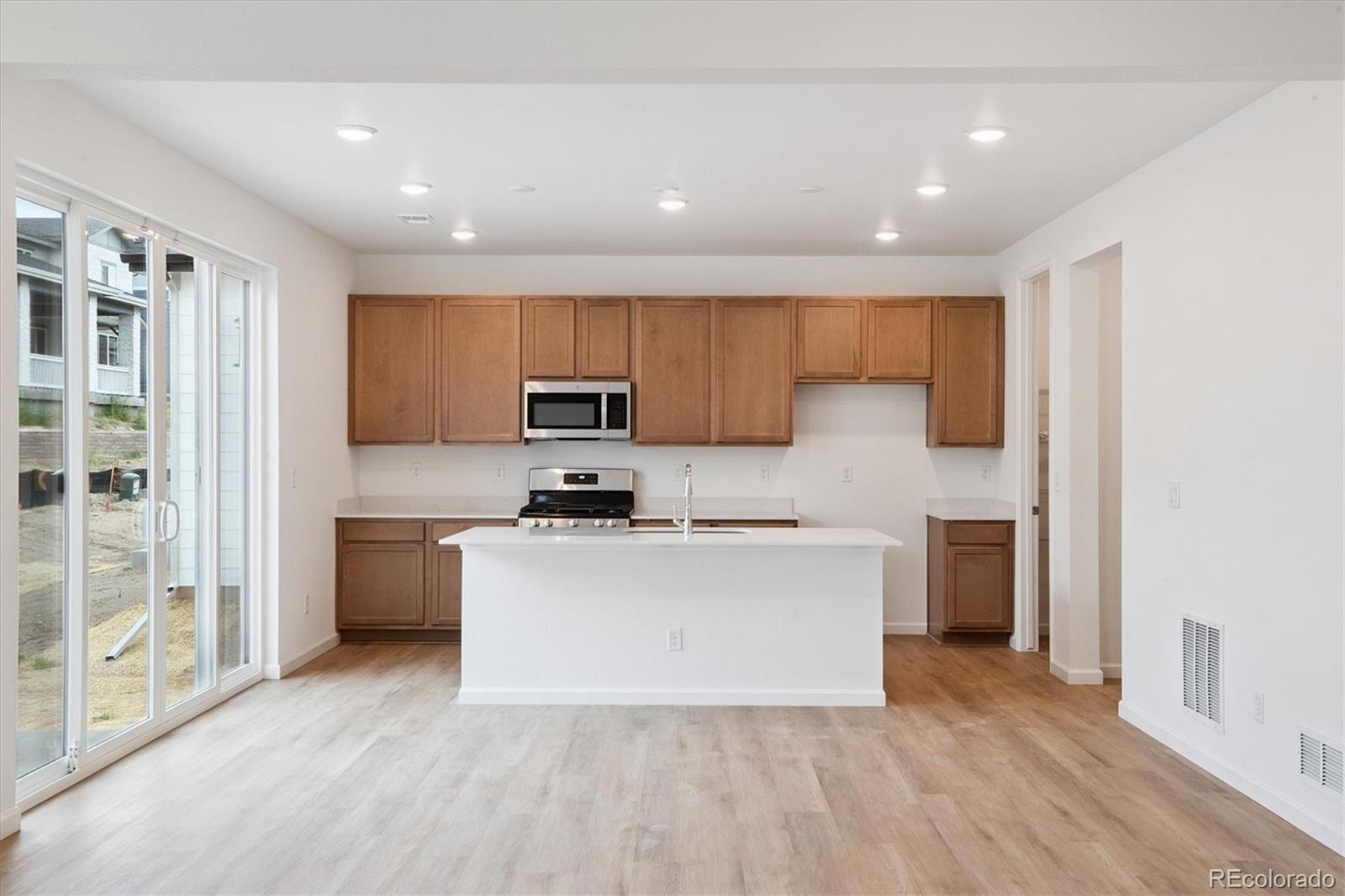 MLS Image #4 for 8458  vona lane,littleton, Colorado