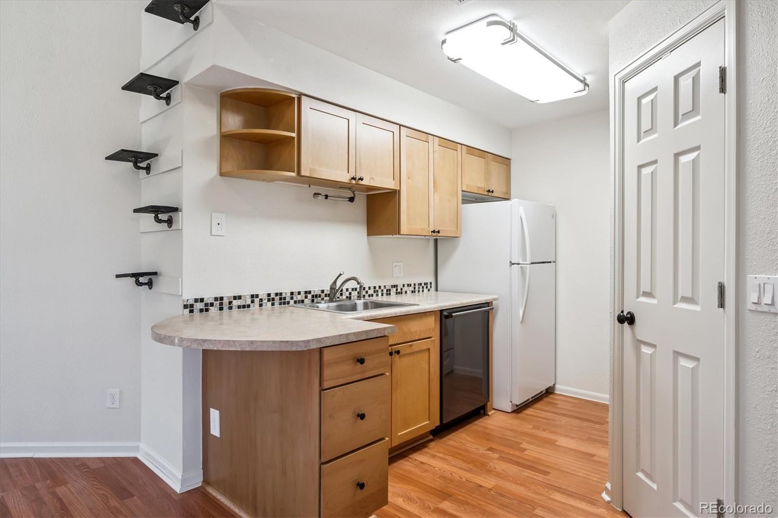 MLS Image #4 for 4858 e kentucky avenue c,denver, Colorado