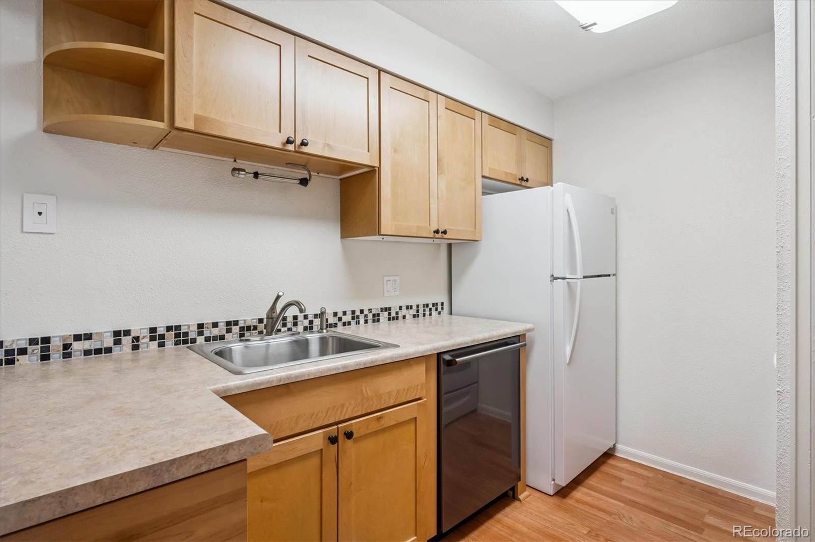 MLS Image #5 for 4858 e kentucky avenue c,denver, Colorado