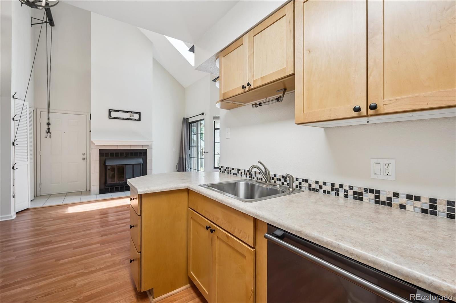 MLS Image #7 for 4858 e kentucky avenue c,denver, Colorado
