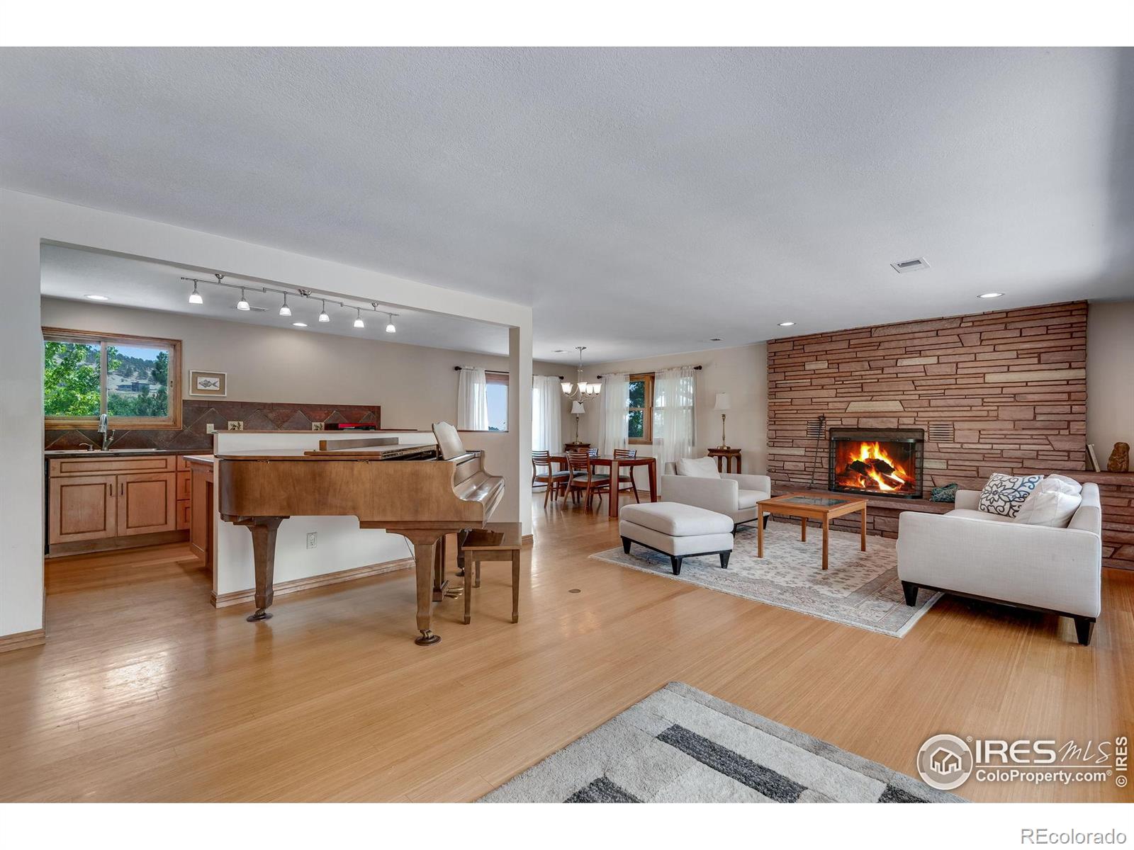 MLS Image #12 for 819  5th avenue,lyons, Colorado