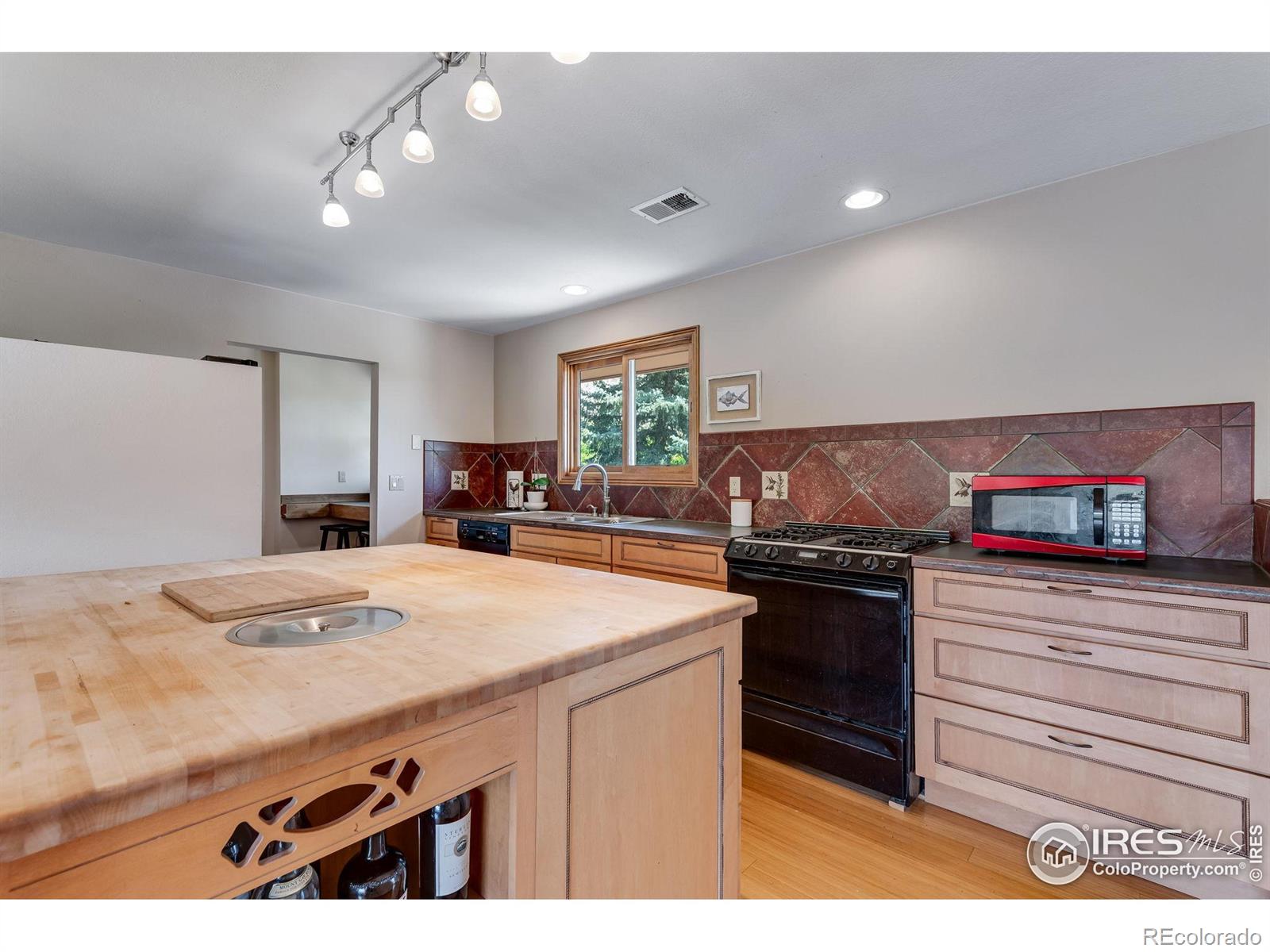 MLS Image #21 for 819  5th avenue,lyons, Colorado